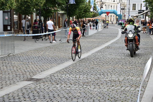 化输出与国 化输出与国